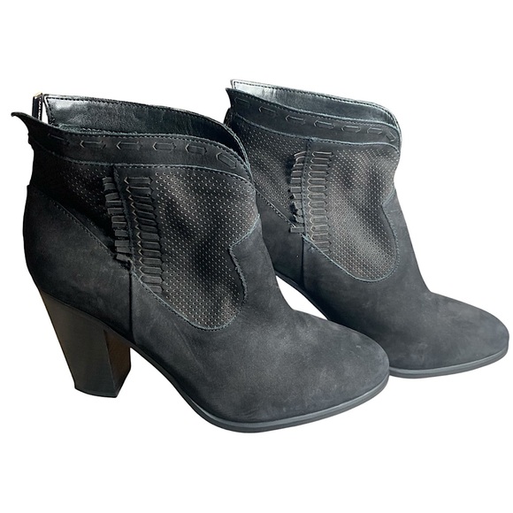 • Vince Camuto booties black size 7.5 - Picture 1 of 5